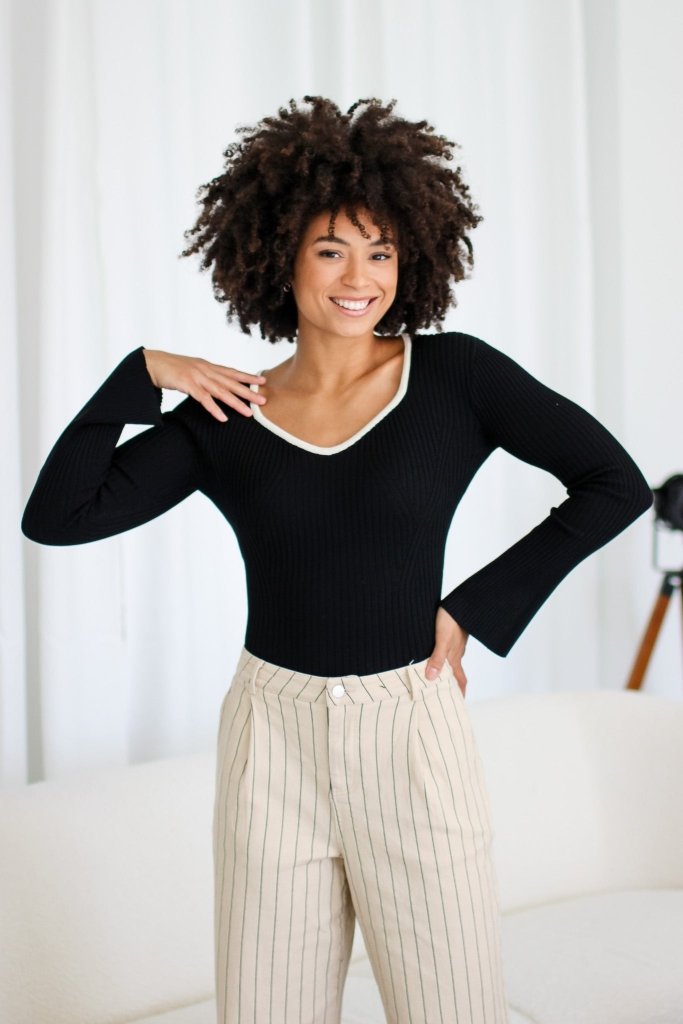 The Holly Contrast V-Neck Long Sleeve Top in Black - Girl Tribe Co.